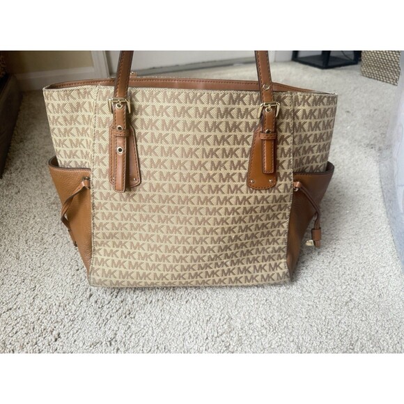 MICHAEL KORS Voyager Handbag Brown Total Pattern 30T9LV6T4J Logo - Picture 6 of 16